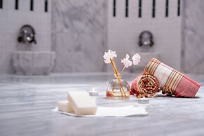 Trendy Palm Beach (Adults Only, 16+)