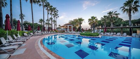 Trendy Palm Beach (Adults Only, 16+)