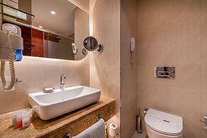 Trendy Palm Beach (Adults Only, 16+)