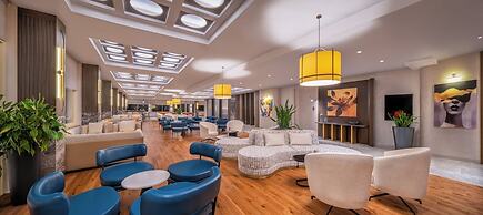 Trendy Palm Beach (Adults Only, 16+)