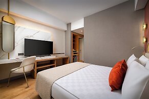 Trendy Palm Beach (Adults Only, 16+)