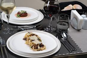 Trendy Palm Beach (Adults Only, 16+)