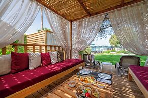 Trendy Palm Beach (Adults Only, 16+)