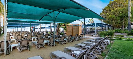 Trendy Palm Beach (Adults Only, 16+)