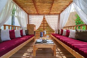 Trendy Palm Beach (Adults Only, 16+)