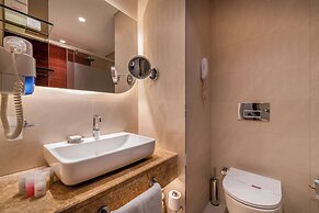 Trendy Palm Beach (Adults Only, 16+)