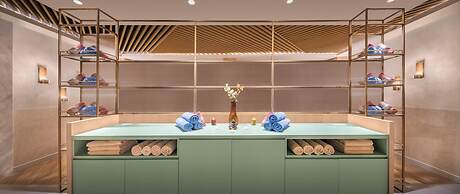 Trendy Palm Beach (Adults Only, 16+)