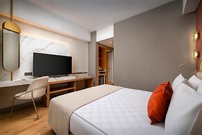 Trendy Palm Beach (Adults Only, 16+)