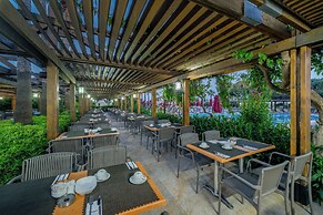 Trendy Palm Beach (Adults Only, 16+)