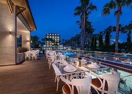 Trendy Palm Beach (Adults Only, 16+)