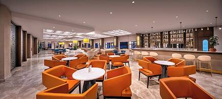 Trendy Palm Beach (Adults Only, 16+)