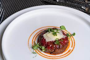 Trendy Palm Beach (Adults Only, 16+)