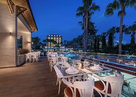 Trendy Palm Beach (Adults Only, 16+)