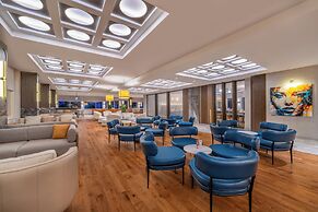 Trendy Palm Beach (Adults Only, 16+)