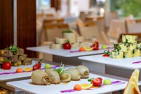 Trendy Side Beach (Adults Only, 16+)