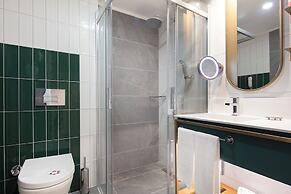 Trendy Side Beach (Adults Only, 16+)