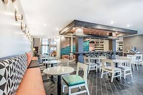 Marina Bay Hotel & Suites, Ascend Hotel Collection