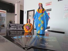 Hotel Diamonds