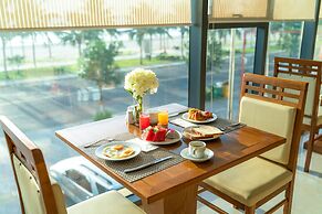 Serene Beach Hotel Danang