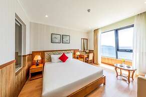Serene Beach Hotel Danang