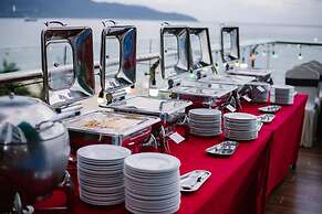 Serene Beach Hotel Danang