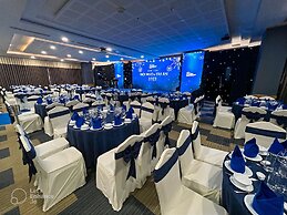 Serene Beach Hotel Danang