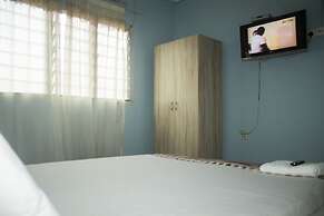 Adinkra Lodge