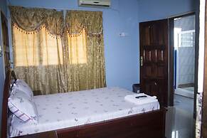 Adinkra Lodge