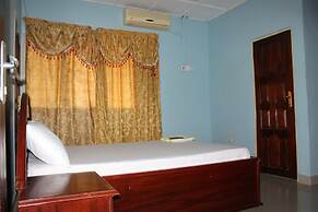Adinkra Lodge