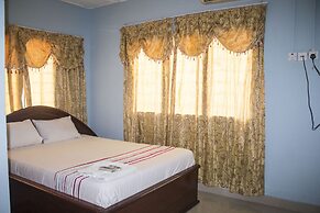 Adinkra Lodge
