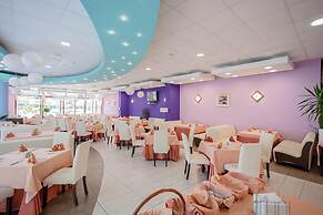 Saint Thomas Holiday Village