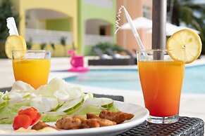 Los Flamencos Aparthotel