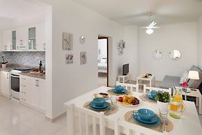 Los Flamencos Aparthotel