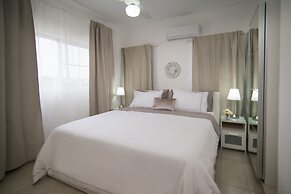 Los Flamencos Aparthotel