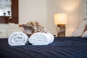 Los Flamencos Aparthotel