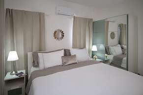 Los Flamencos Aparthotel