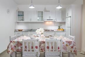 Los Flamencos Aparthotel