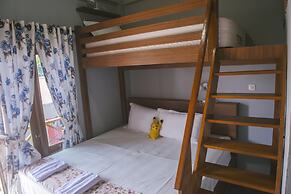 Freddies Santai Sumurtiga