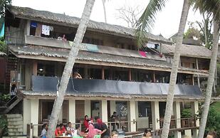 Freddies Santai Sumurtiga