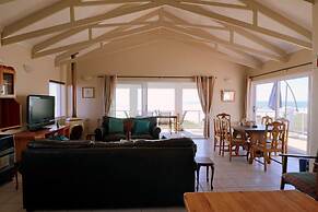 Baywatch Villa Guest House and Self Catering Accommodation