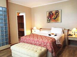 Cosmos Hotel