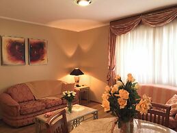 Cosmos Hotel