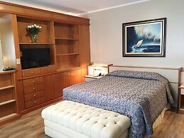 Cosmos Hotel