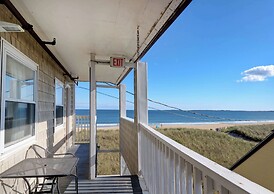 Waves Oceanfront Resort
