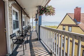 Waves Oceanfront Resort