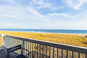 Waves Oceanfront Resort