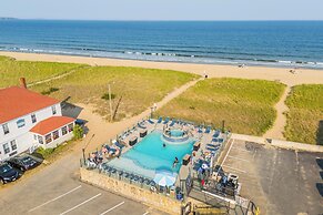 Waves Oceanfront Resort