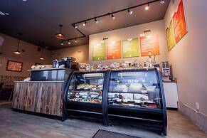 Hillcrest Farm Market B&B