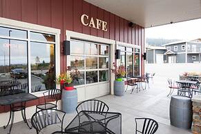 Hillcrest Farm Market B&B