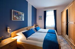 Ferienwohnungen & Gästezimmer Kachel